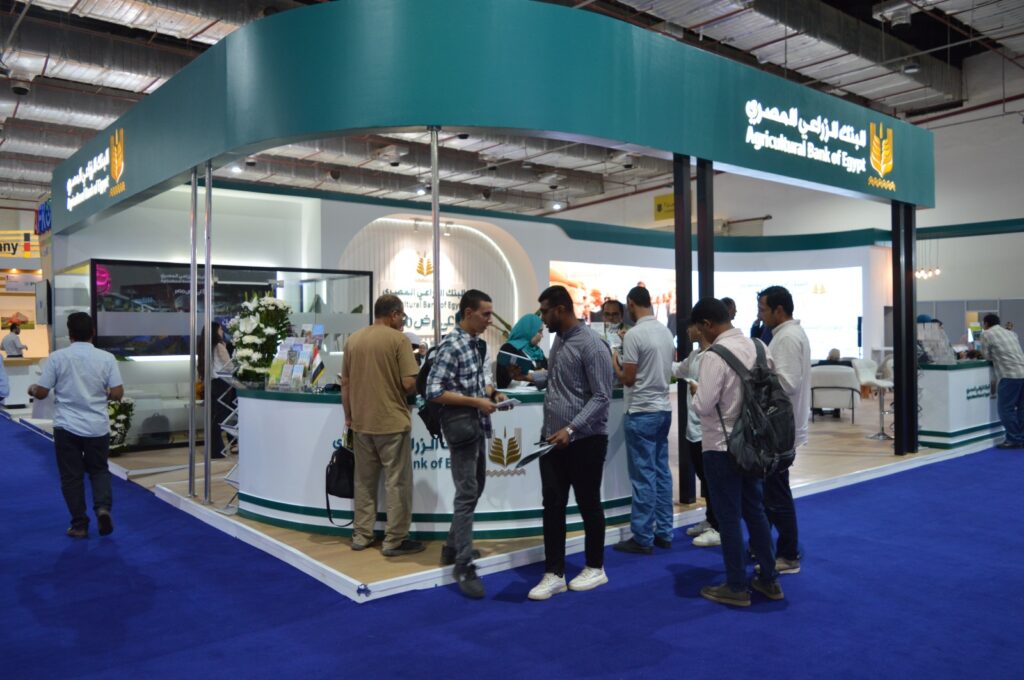 البنك الزراعي المصري يستعرض أحدث برامجه التمويلية لتنمية القطاع الزراعي وتحقيق التنمية الريفية بمعرض صحارى