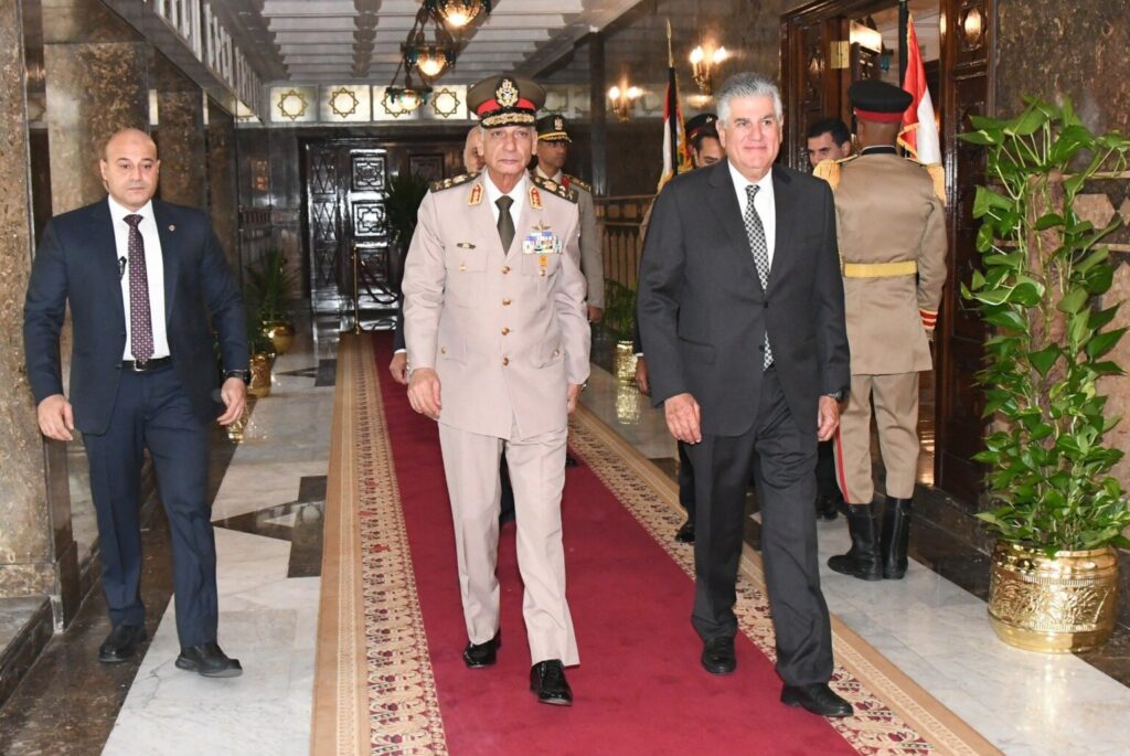 الرئيس السيسي ينيب وزير الدفاع للمشاركة في إحياء ذكرى وفاة عبد الناصر