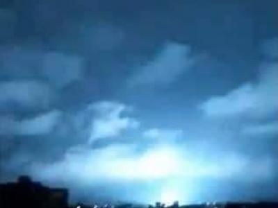 الوميض الأزرق.. ظاهرة غامضة تضرب سماء المغرب وقت الزلزال