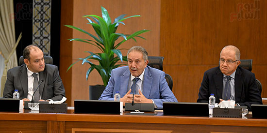 رئيس الوزراء: انخفاض أسعار 7 سلع بداية من يوم السبت المقبل بنسبة 25%