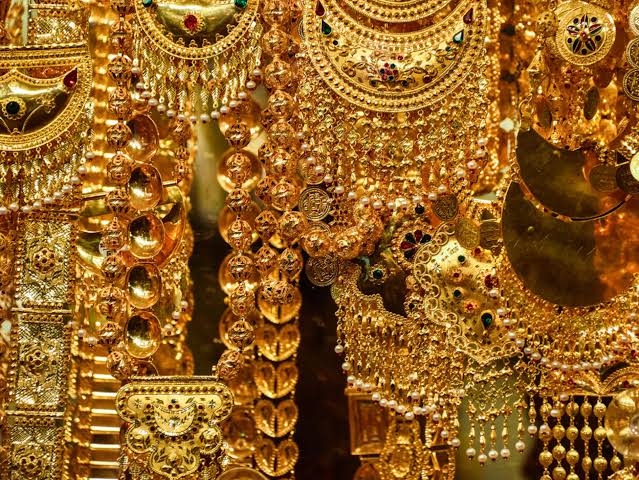 اسعار الذهب اليوم الخميس 2 نوفمبر 2023