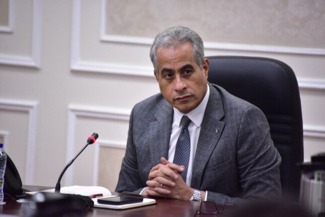 وزير العمل يُتابع إجراءات ميكنة خدمات «الوزارة» تمهيدًا لإطلاقها على «مصر الرقمية»