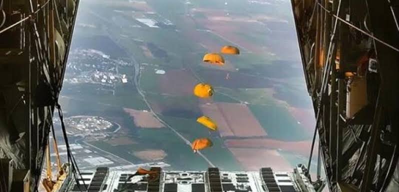 مصر تشارك في تحالف دولي لإسقاط المساعدات الإنسانية والمعونات الإغاثية على قطاع غزة