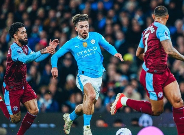 ارسنال يفوز على لوتون تاون ويعتلي صدارة الدوري الإنجليزي مؤقتًا