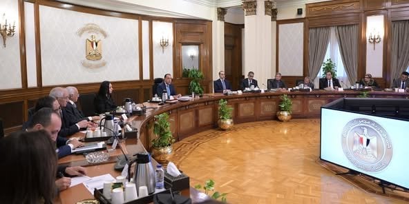 مجلس الوزراء يوافق على تجديد التعاقد مع شركات البطاقات الذكية «سمارت – أفيت»